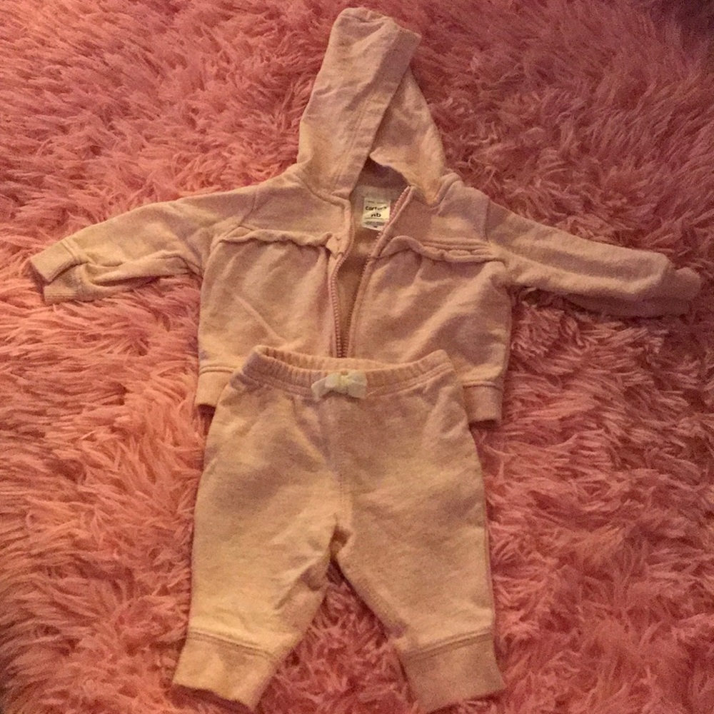 Carter’s two piece set
